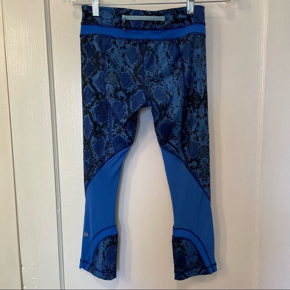 Lululemon Run: Inspire Crop II Mesh